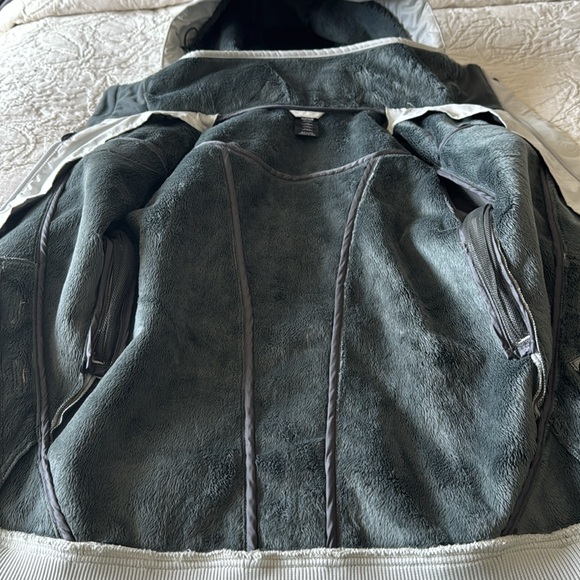 DC Women's Ski & Snow Jacket - Light Gray - Picture 12 of 12